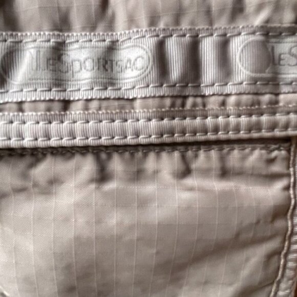 LeSportSac VTG Small Passport Phone Money Holder Crossbody Bag Beige Unisex GORP - Picture 7 of 10